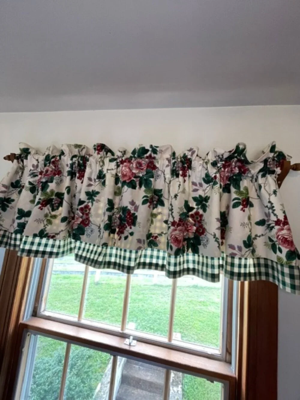 WAVERLY Vintage Pleasant Valley Floral Gingham Curtain Swag Valance Panels